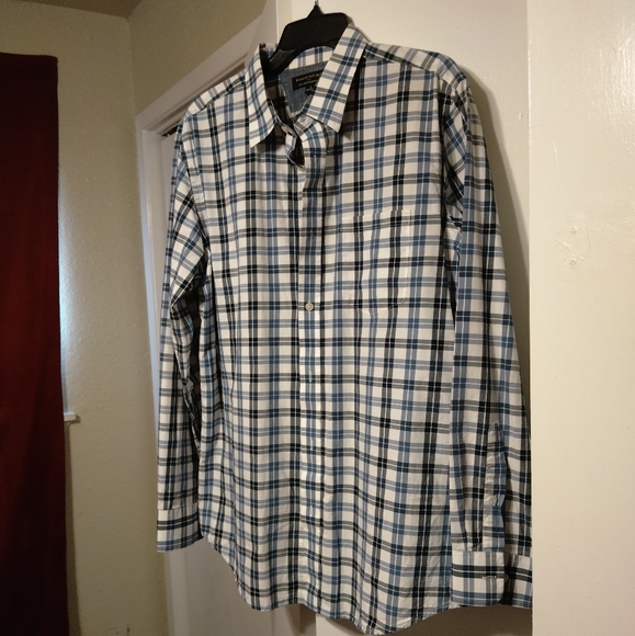 Shirt - Picture 3 of 6